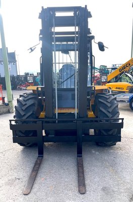 Chariot élévateur tout terrain JCB 930