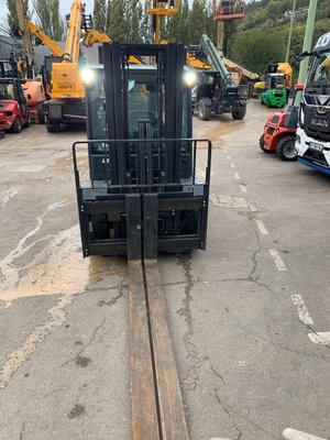 Chariot élévateur diesel Doosan D55C-9