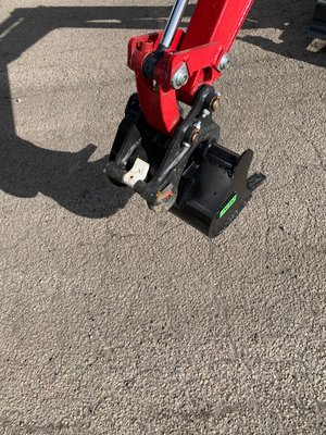 Mini pelle Yanmar SV08