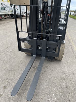 Chariot élévateur électrique Doosan B25X-7