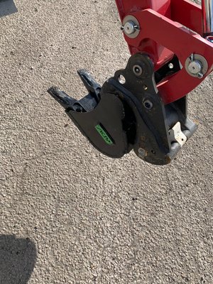 Mini pelle Yanmar SV08