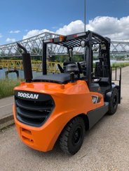 Chariot élévateur diesel Doosan D50CS-9 - 13