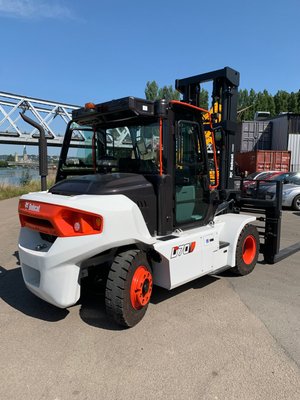Chariot élévateur diesel Bobcat D70S-9