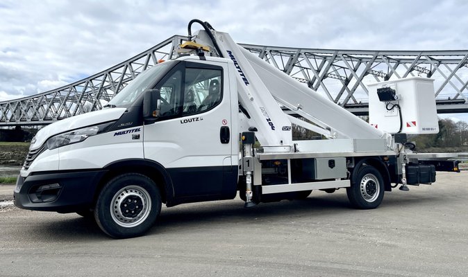 Nacelle sur camion Multitel MT204EX
