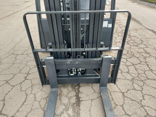 Chariot élévateur électrique Doosan B18T-7