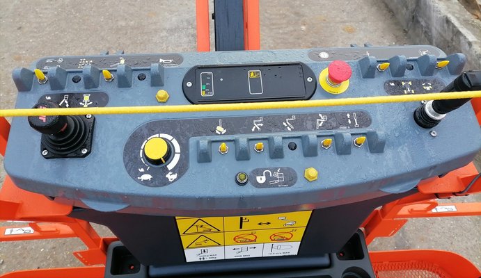 Nacelle articulée électrique JLG EC 520AJ