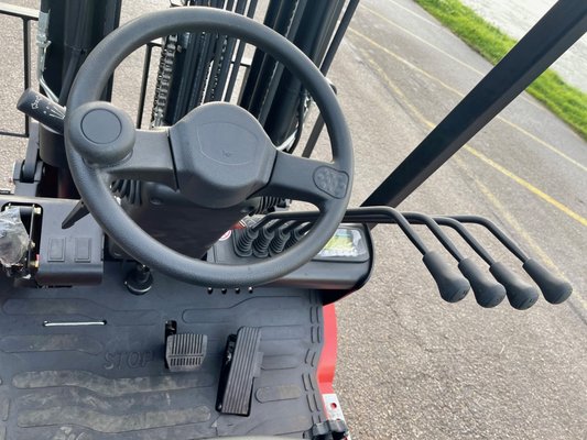 Chariot élévateur électrique EP Equipment EFL181