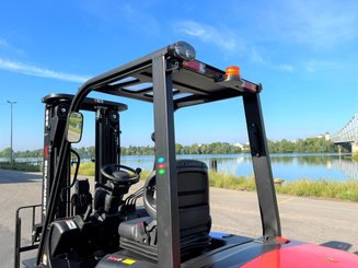 Chariot élévateur diesel EP Equipment CPCD30T8 - 9