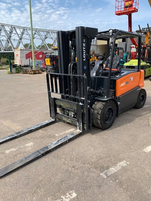 Chariot élévateur électrique Doosan B50XC-7
