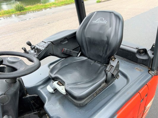 Chariot élévateur électrique Linde E16-02
