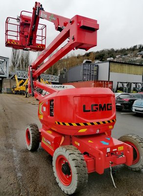 Nacelle articulée électrique LGMG A14JE-LI