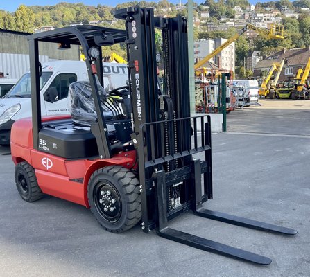 Chariot élévateur électrique EP Equipment EFL352