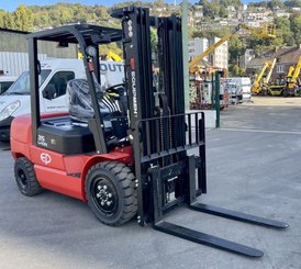 Chariot élévateur électrique EP Equipment EFL352 - 7