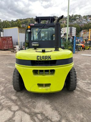 Chariot élévateur diesel Clark C80D