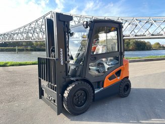 Chariot élévateur diesel Doosan D25S-9 - 2