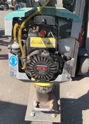 Compacteur à main / plaque vibrante Ammann ATR68 C