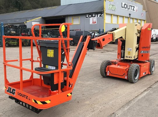 Nacelle articulée JLG E300AJP