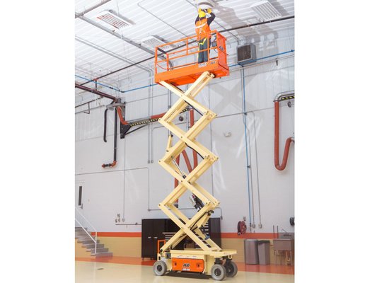 Nacelles ciseaux JLG 2632ES